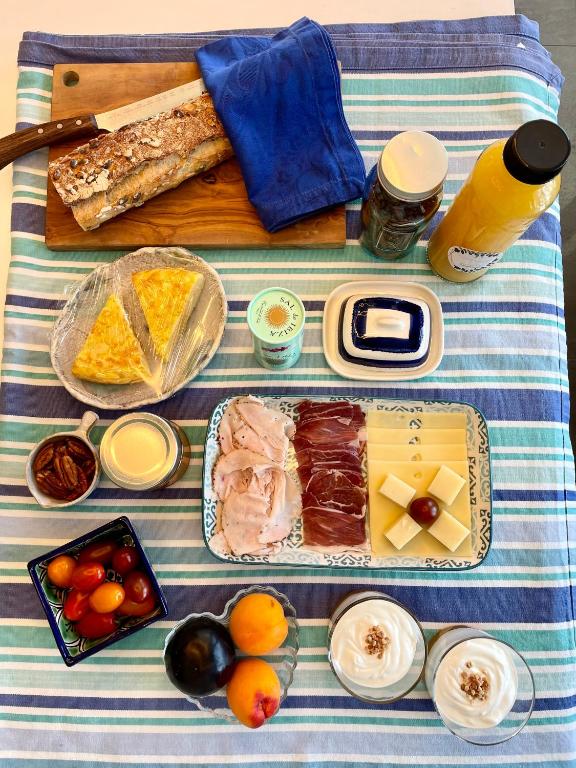 Continental breakfast spread